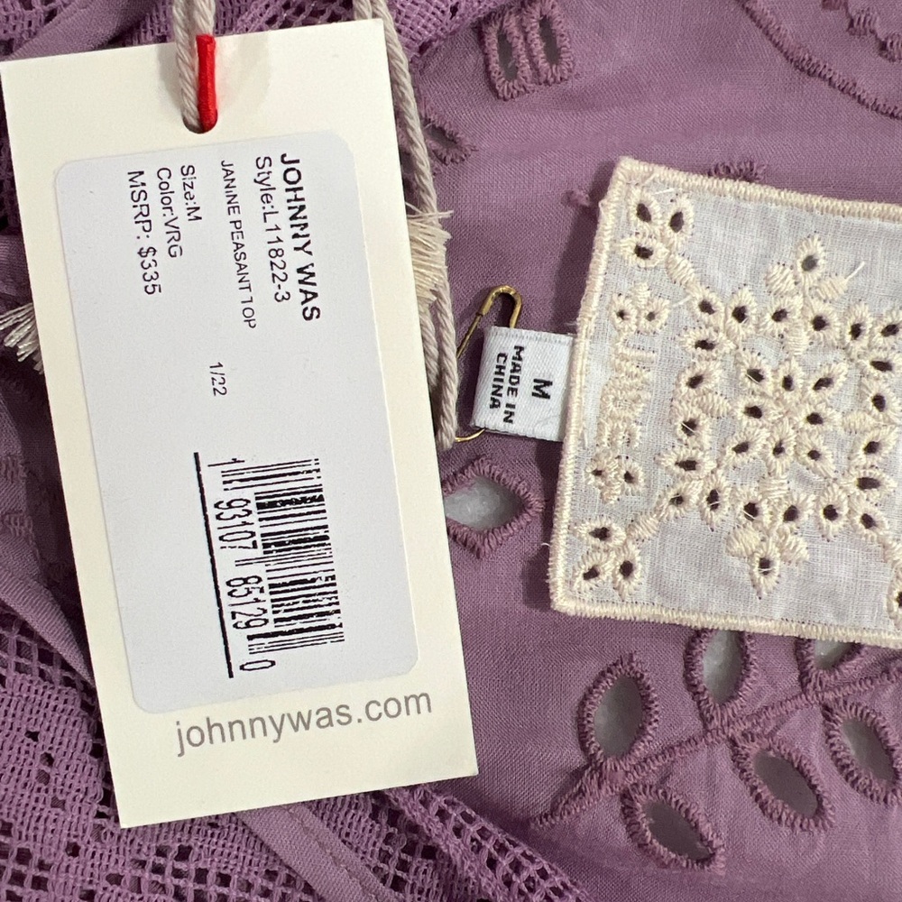 Johnny Was NWT
JANINE PEASANT TOP w/ Cami
Sz M
Length 25”
P2P 20” - Picture 6 of 6